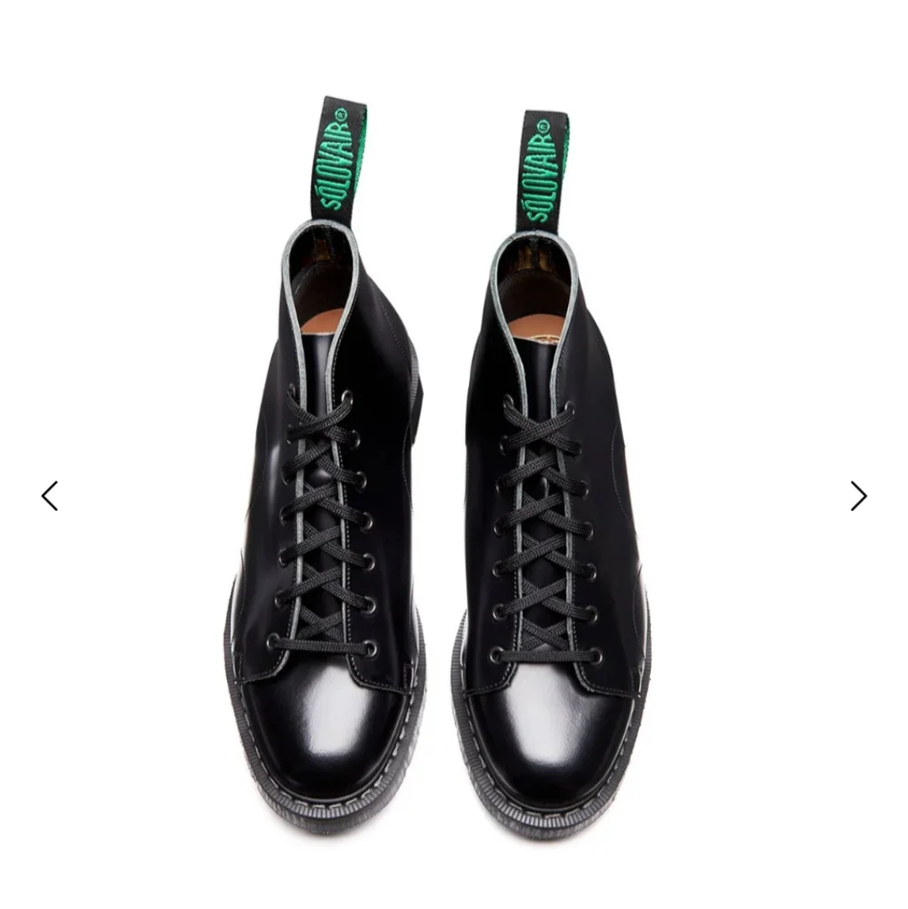 Solovair Black Hi-Shine Monkey Boot - like new! - Picture 3 of 10